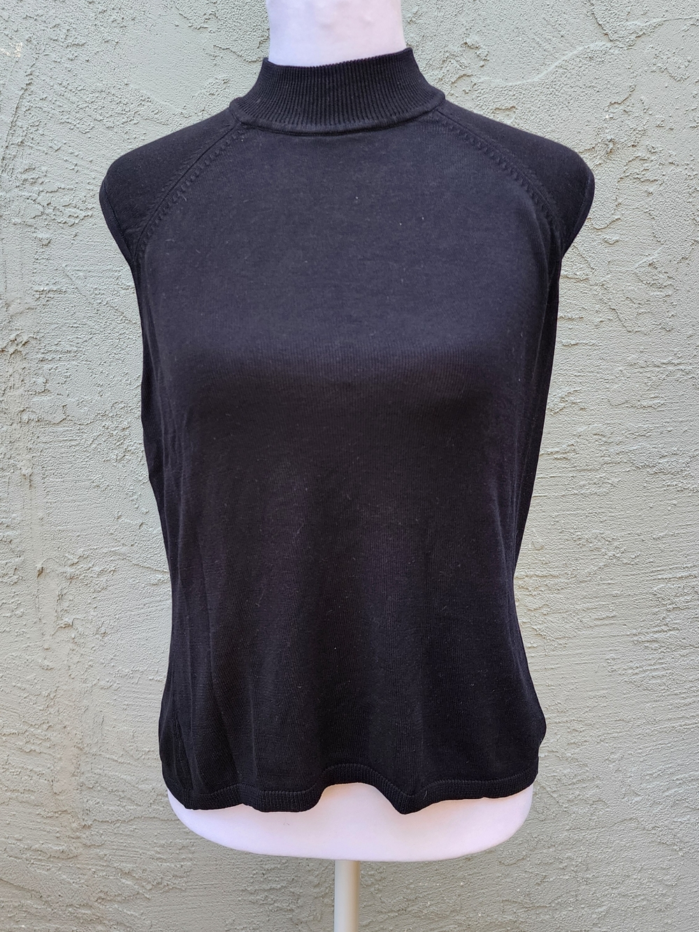 August Silk Silk Blend Black Sleeveless Mock Neck Knit Sweater Shell (L)